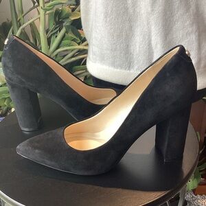 Nine West Woman’s Astoria Pumps- Size 9